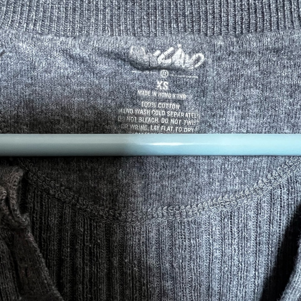 Mossimo Ribbed Henley Top – Size XS - Picture 5 of 5